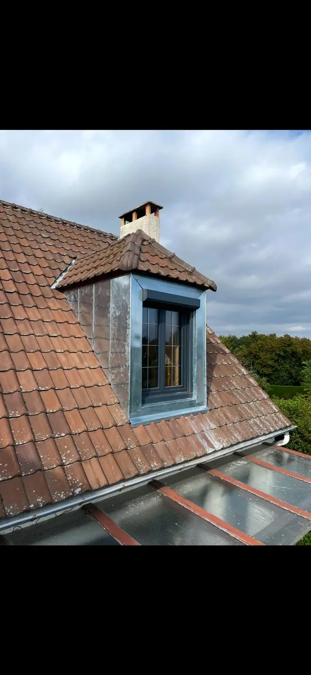 Lucarne zinc et toiture